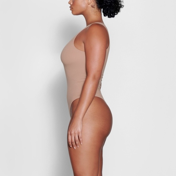 SKIMS Fits Everybody High Neck Thong Bodysuit in Sienna - Picture 4 of 6
